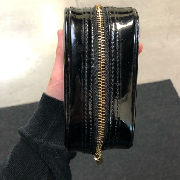Tory Burch patent black leather cosmetic case - Picture 5 of 6